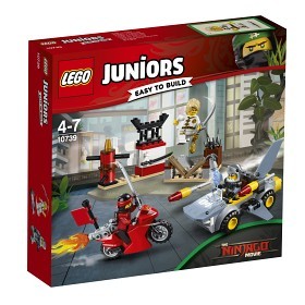 Bild på LEGO Juniors - Hajattack 10739