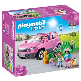 Bild på Playmobil City Life - Familjebil med parkeringsplats 9404