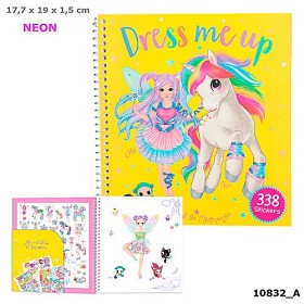 Bild på Ylvi & the Minimoomis Dress me up Stickersbok