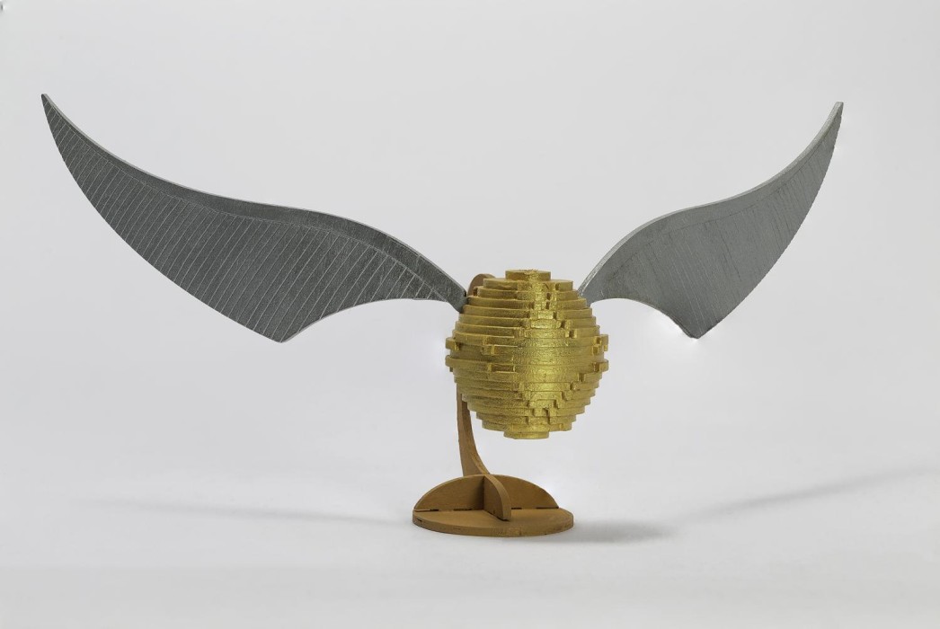 Köp IncrediBuilds Harry Potter Golden Snitch 3D-modell och faktabok på ...